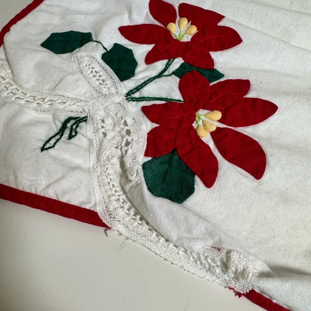 White Placemat‎ with Red Floral Design